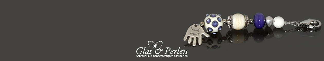 Glas und Perlen